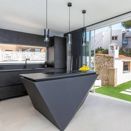 فيلة Evian By Interhome
